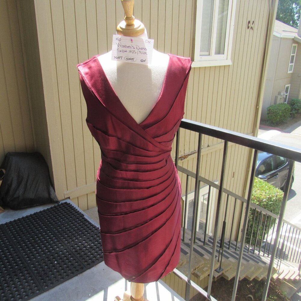 #190  NEW WOMEN'S COCKTAIL DRESS BY PHASE EIGHT  (SIZE 14US / 18UK)